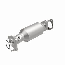 Load image into Gallery viewer, Magnaflow Conv DF 13-15 Frontier 4 Close Coupled Magnaflow