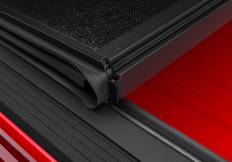 UnderCover 2020 Jeep Gladiator 5ft Flex Bed Cover Undercover
