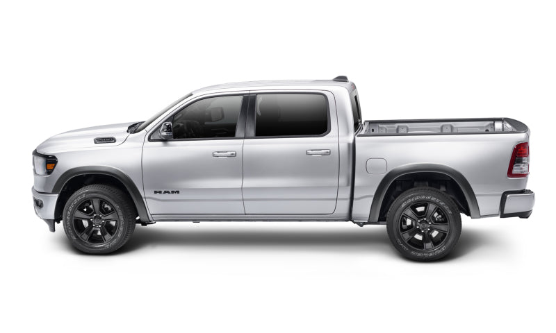 Bushwacker 19-22 Ram 1500 (Excl. Rebel/TRX) 76.3 & 67.4in Bed OE Style Flares 4pc Set - Blk / Smooth Bushwacker