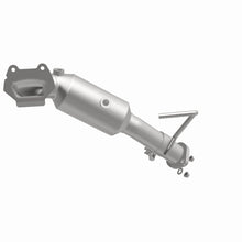 Load image into Gallery viewer, MagnaFlow Conv Direct Fit OEM 12-17 Jeep Wrangler 3.6L Underbody Magnaflow