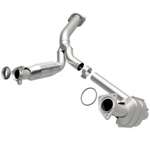 Load image into Gallery viewer, MagnaFlow Conv DF 07-09 Chevy/GMC Silverado/Suburban/Sierra/Tahoe/Yukon Magnaflow
