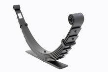 Load image into Gallery viewer, Rear Leaf Springs | 8" Lift | Pair | Ford F-250/F-350 Super Duty (99-07) Rough Country