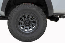 Load image into Gallery viewer, 33x12.50R17 Rough Country Overlander M/T Rough Country