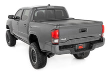Load image into Gallery viewer, Retractable Bed Cover | 5' Bed | Double Cab | Toyota Tacoma (16-23) Rough Country