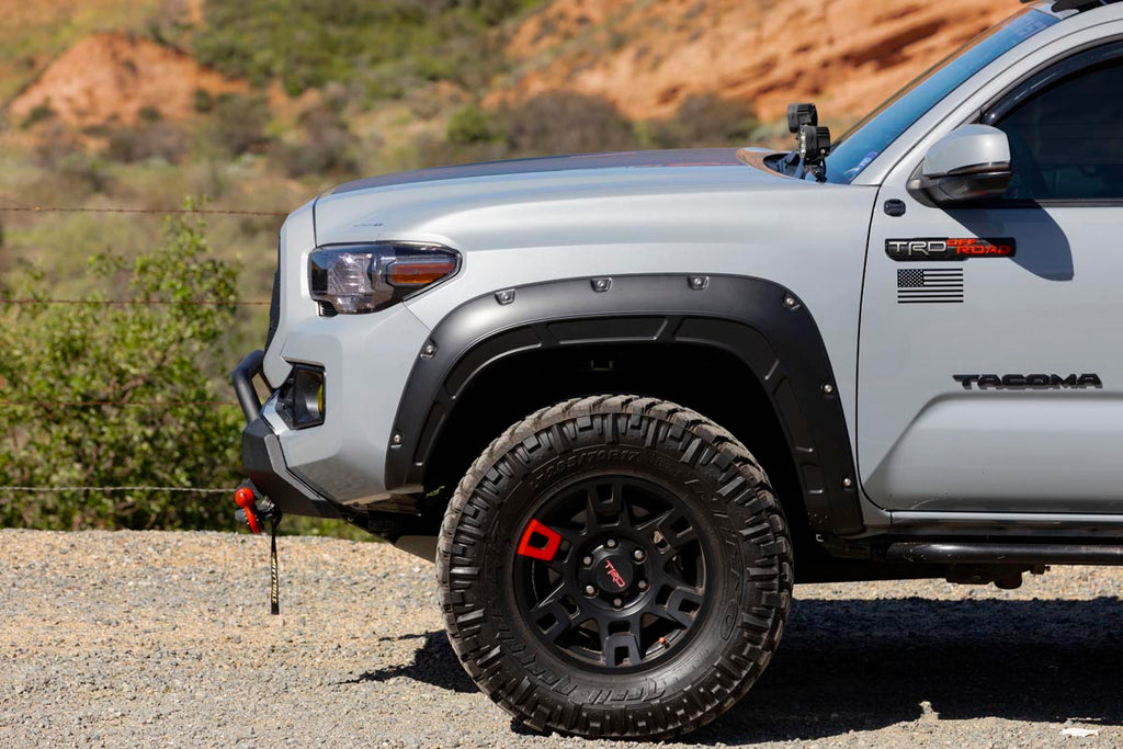 Defender Pocket Fender Flares | 202 Black Onyx | Toyota Tacoma (16-23) Rough Country