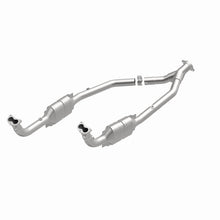 Load image into Gallery viewer, MagnaFlow Conv DF 99-04 LR Discovery V8 49S Magnaflow