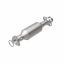 Load image into Gallery viewer, MagnaFlow Conv DF 97-01 Honda CR-V 2.0L Magnaflow