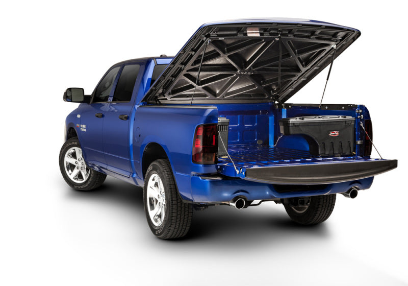 UnderCover 19-20 Chevy Silverado 1500 Passengers Side Swing Case - Black Smooth Undercover