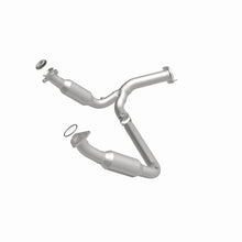 Load image into Gallery viewer, MagnaFlow Conv DF 07-09 Chevy/GMC Silverado/Suburban/Sierra/Tahoe/Yukon Magnaflow