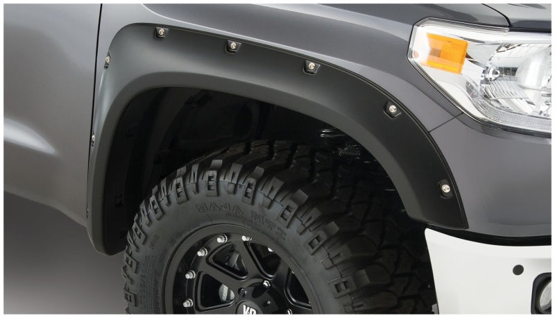 Bushwacker 14-18 Toyota Tundra Fleetside Pocket Style Flares 4pc 66.7/78.7/97.6in Bed - Black Bushwacker