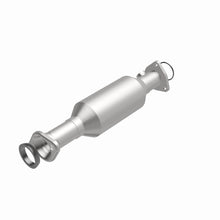 Load image into Gallery viewer, MagnaFlow Conv DF 97-01 Honda CR-V 2.0L Magnaflow