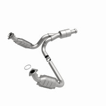 Load image into Gallery viewer, MagnaFlow Conv DF 09-13 Chevy Avalanche 5.3L Magnaflow