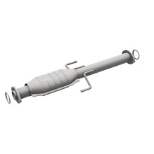 Load image into Gallery viewer, MagnaFlow Conv DF 01-02 Tacoma CC-SB 3.4L 4w Magnaflow