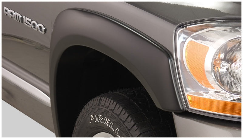 Bushwacker 02-05 Dodge Ram 1500 Fleetside OE Style Flares 4pc 75.9/76.3/97.9in Bed - Black Bushwacker