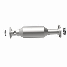 Load image into Gallery viewer, MagnaFlow Conv DF 97-01 Honda CR-V 2.0L Magnaflow