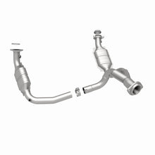 Load image into Gallery viewer, MagnaFlow Conv DF 07-08 Escalade 6.2 Driver Side OEM Magnaflow