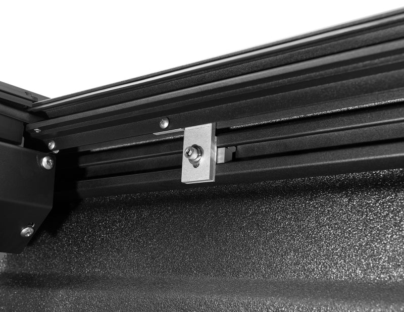 Roll-N-Lock 2020 Jeep Gladiator 5ft bed (w/ Trail Rail System) M-Series Retractable Tonneau Cover Roll-N-Lock