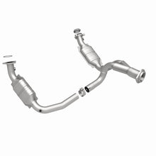 Load image into Gallery viewer, MagnaFlow Conv DF 07-08 Escalade 6.2 Driver Side OEM Magnaflow