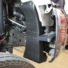 Load image into Gallery viewer, Banks Power 03-07 Chevy 6.6L Super-Scoop Kit Banks Power