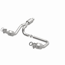 Load image into Gallery viewer, MagnaFlow Conv Direct Fit 14-16 GMC Sierra 1500 V6 4.3L Magnaflow