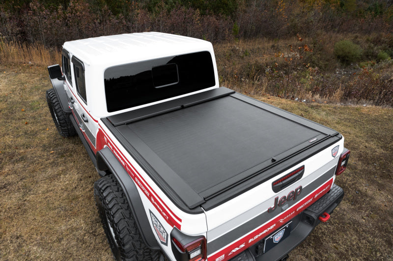 Roll-N-Lock 2020 Jeep Gladiator 5ft bed M-Series Retractable Tonneau Cover Roll-N-Lock