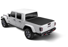 Load image into Gallery viewer, Truxedo 2020 Jeep Gladiator 5ft Sentry CT Bed Cover Truxedo