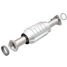 Load image into Gallery viewer, MagnaFlow Conv DF 97-01 Honda CR-V 2.0L Magnaflow