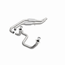 Load image into Gallery viewer, MagnaFlow Conv DF GM 89 92 (2.5in Tubing) Magnaflow
