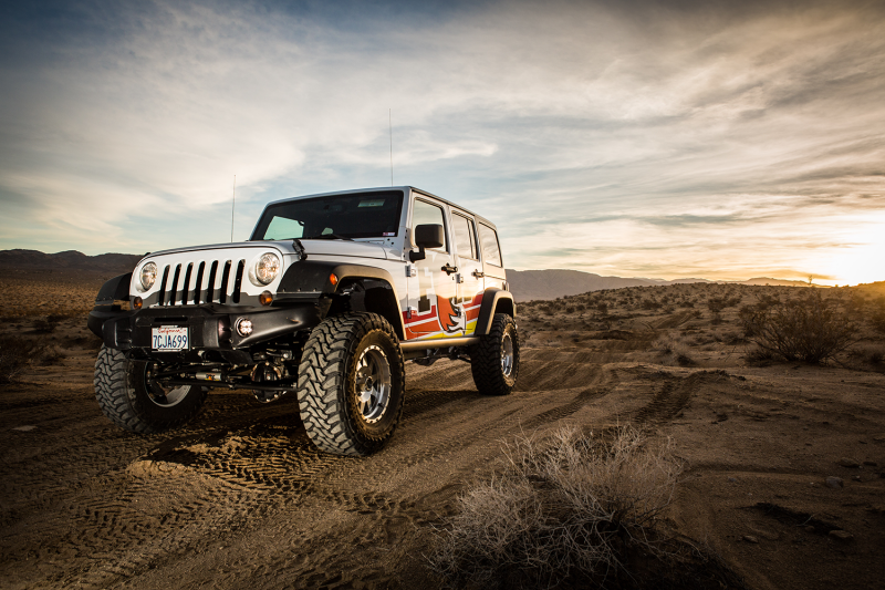 Fox 07-18 Jeep JK 2.5 Performance Elite Series Reservoir DSC Front Shock 0-2in. Lift FOX
