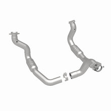 Load image into Gallery viewer, MagnaFlow Conv Direct Fit 11-14 Ford F-250 Super Duty / 350 Super Duty V8 6.2L Magnaflow