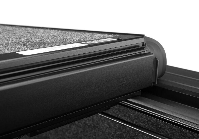UnderCover 19-20 Ram 1500 5.7ft Ultra Flex Bed Cover - Matte Black Finish Undercover