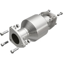 Load image into Gallery viewer, Magnaflow Conv DF 08-09 Accord 3.5L rear Magnaflow