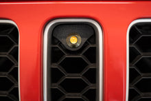 Load image into Gallery viewer, DV8 Offroad 2018+ Jeep JL Grill Amber Marker Lights DV8 Offroad