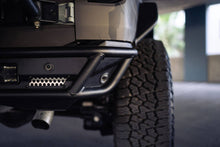 Load image into Gallery viewer, DV8 Offroad 21-23 Ford Bronco Competition Series Rear Bumper DV8 Offroad