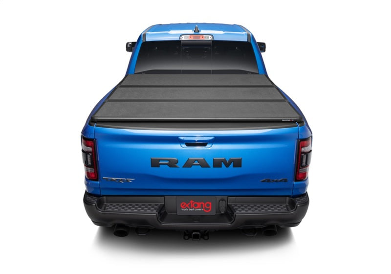 Extang 19-22 Dodge Ram (5ft. 7in. Bed) Solid Fold ALX Extang