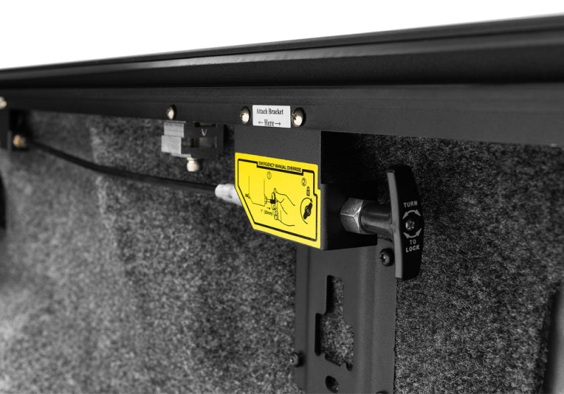 Roll-N-Lock 2021 Ford F-150 67.1in E-Series Retractable Tonneau Cover Roll-N-Lock