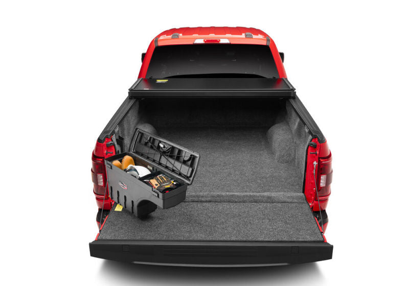 UnderCover 15-20 Ford F-150 Drivers Side SwingH1128-H1157 Case - Black Smooth Undercover