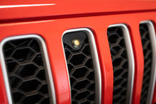 Load image into Gallery viewer, DV8 Offroad 2018+ Jeep JL Grill Amber Marker Lights DV8 Offroad
