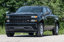 Load image into Gallery viewer, Lowering Shackles | 1-1.5 Inch | Chevy/GMC 1500 (19-23) Rough Country