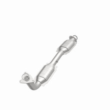 Load image into Gallery viewer, Magnaflow Conv DF 07-08 Toyota Tundra 5.7L P/S Magnaflow