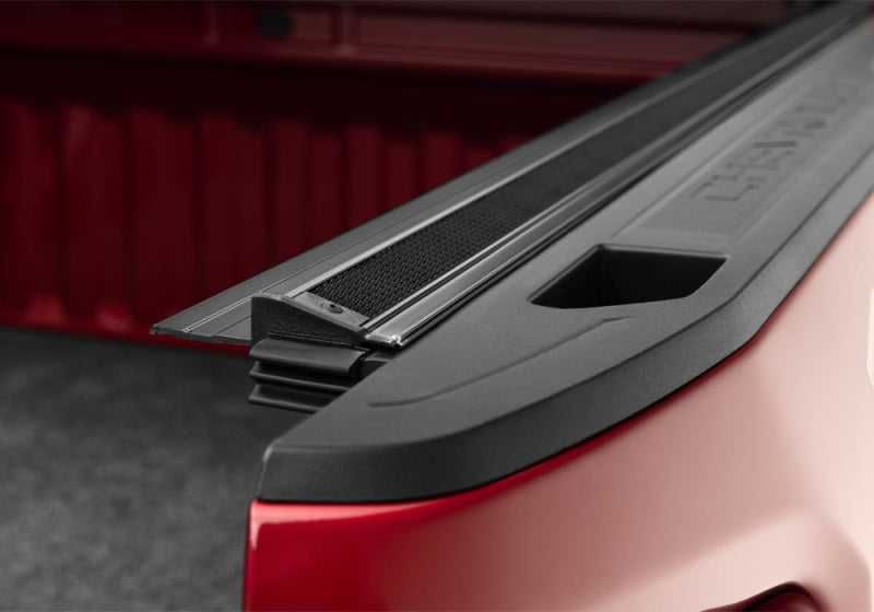 Truxedo 19-20 GMC Sierra & Chevrolet Silverado 1500 (New Body) 5ft 8in Sentry Bed Cover Truxedo