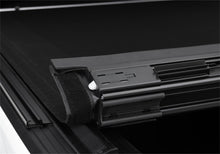 Load image into Gallery viewer, Truxedo 2020 Jeep Gladiator 5ft Sentry CT Bed Cover Truxedo