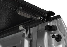 Load image into Gallery viewer, UnderCover 15-20 Ford F-150 5.5ft Flex Bed Cover Undercover