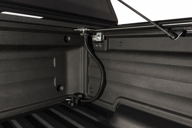 BAK 17-20 Honda Ridgeline BAKFlip MX4 BAK