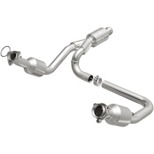 Load image into Gallery viewer, MagnaFlow Conv Direct Fit 14-16 GMC Sierra 1500 V6 4.3L Magnaflow