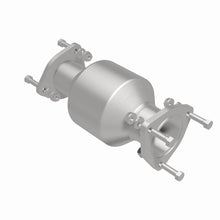 Load image into Gallery viewer, Magnaflow Conv DF 08-09 Accord 3.5L rear Magnaflow