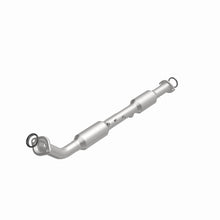 Load image into Gallery viewer, MagnaFlow Conv DF 05-08 Tacoma 2.7 Rear Magnaflow