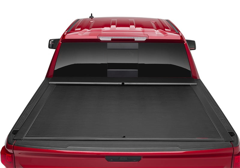 Roll-N-Lock 16-18 Toyota Tacoma Crew Cab SB 60-1/2in M-Series Retractable Tonneau Cover Roll-N-Lock