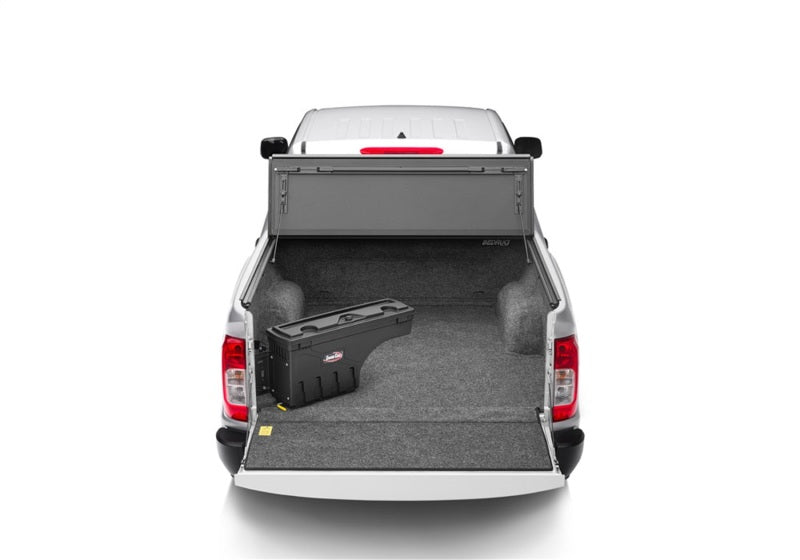 UnderCover 2022 Nissan Frontier Ext/Crew All Beds Drivers Side Swing Case - Black Smooth Undercover