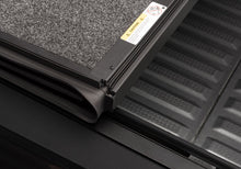 Load image into Gallery viewer, UnderCover 17-20 Honda Ridgeline 5ft Ultra Flex Bed Cover Undercover